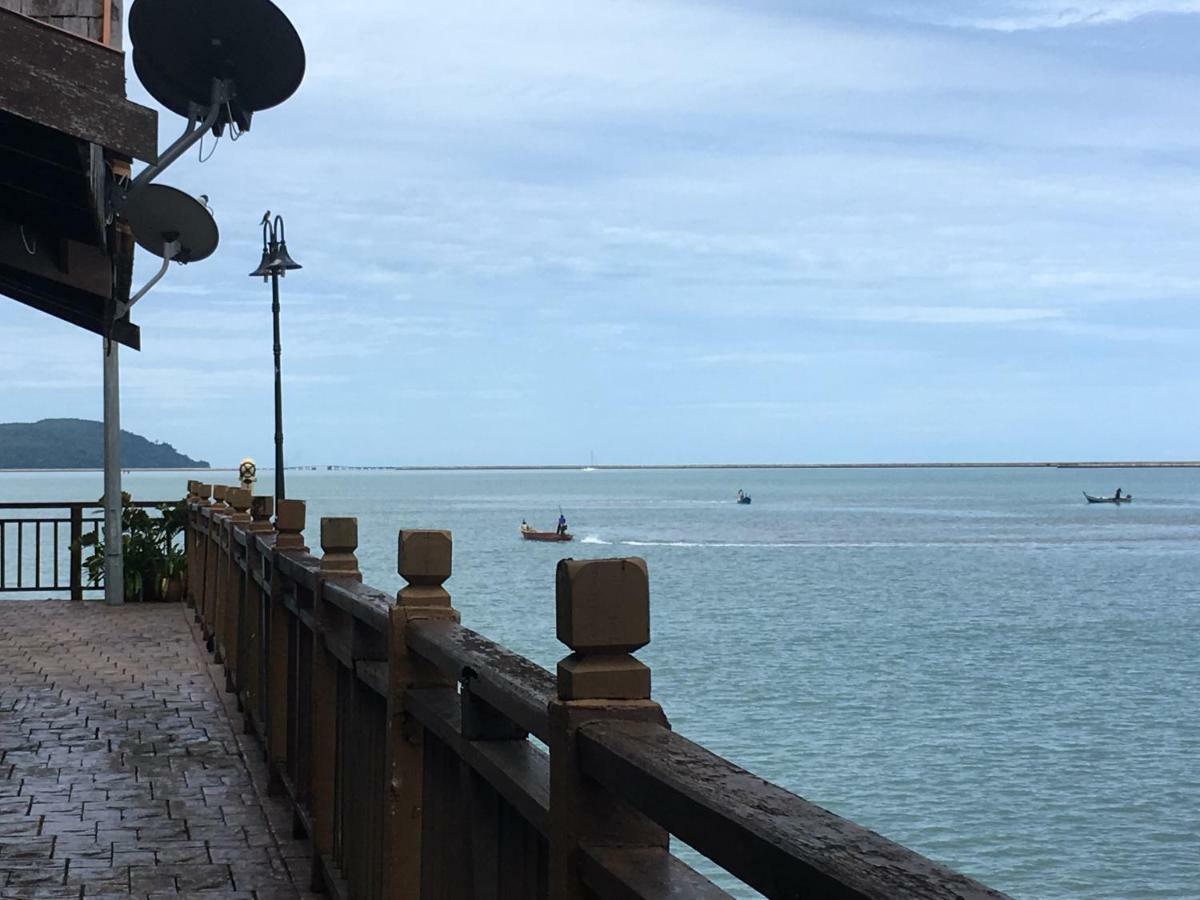 Langkawi Lagoon Resort Water Chalet 珍南海滩 外观 照片